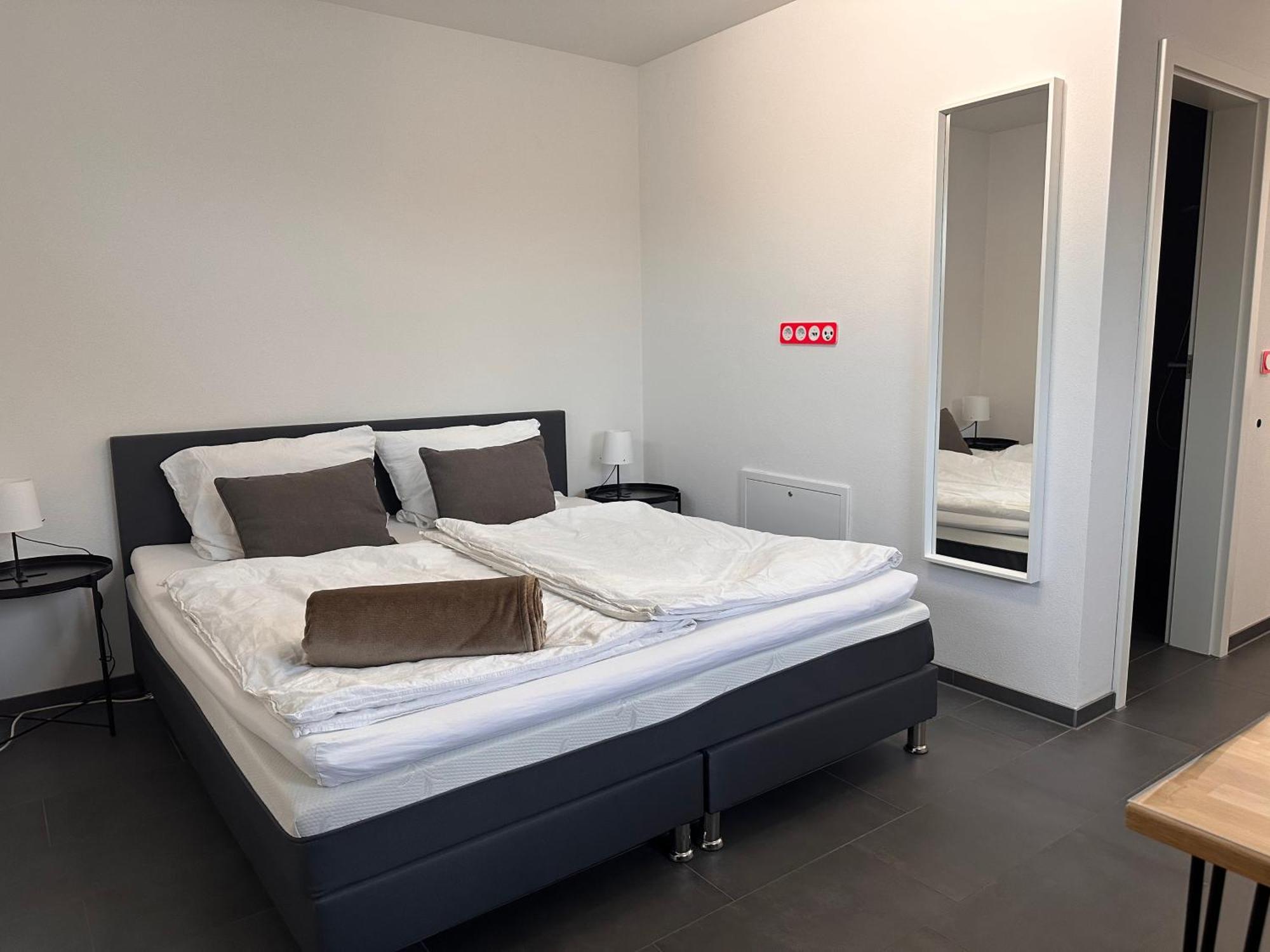 Ferienzimmer Frank, Self-Check-In Nach 21Uhr Niederalteich Esterno foto